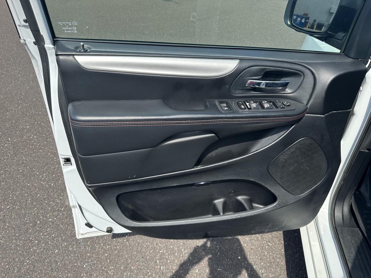 Dodge Grand Caravan 4dr Wgn R/T 2016