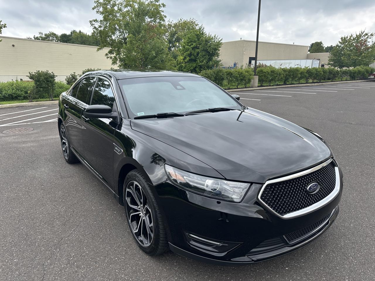 Ford Taurus SHO AWD 2018