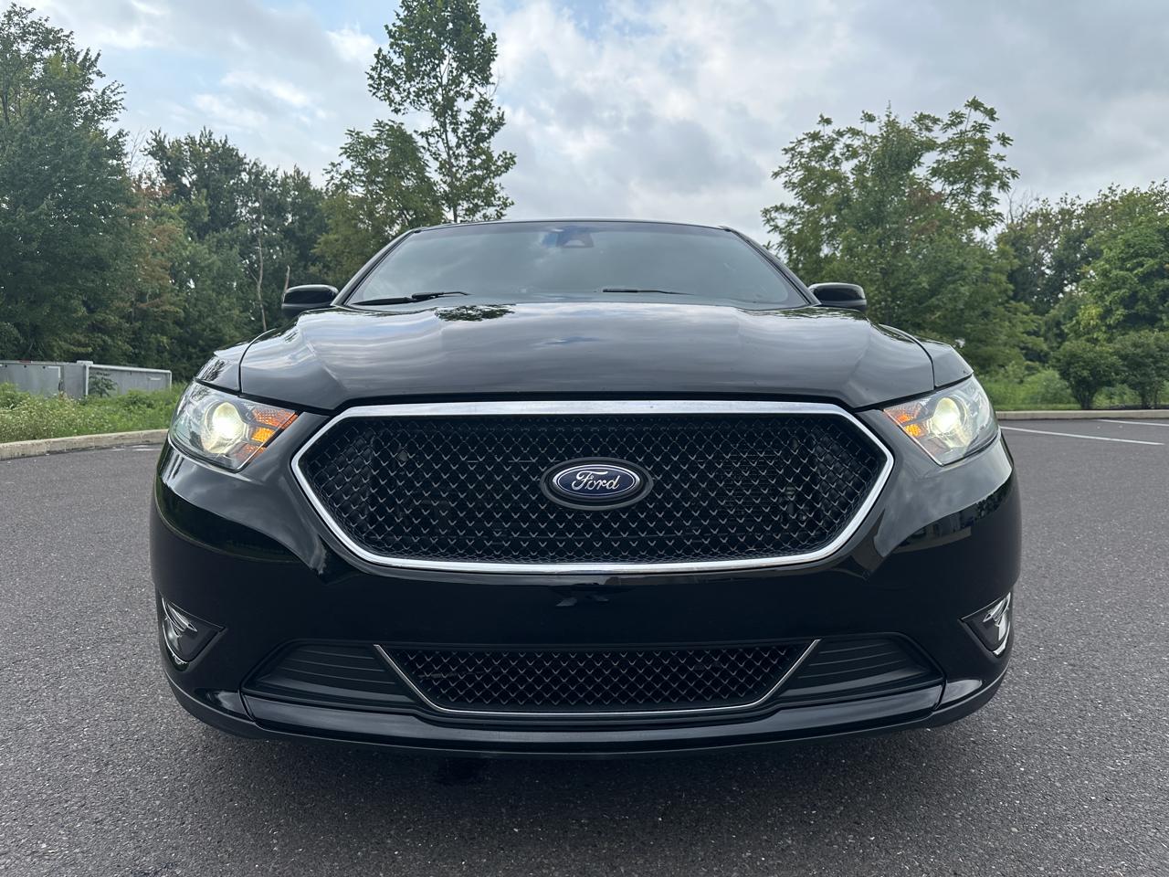 Ford Taurus SHO AWD 2018