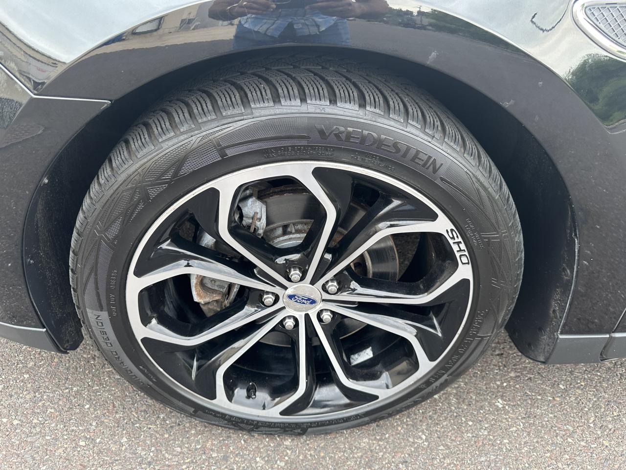 Ford Taurus SHO AWD 2018