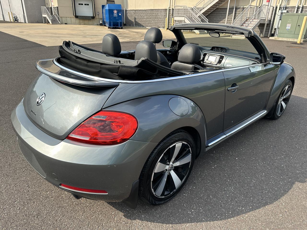 Volkswagen Beetle Convertible 2dr DSG 2.0T PZEV 2013