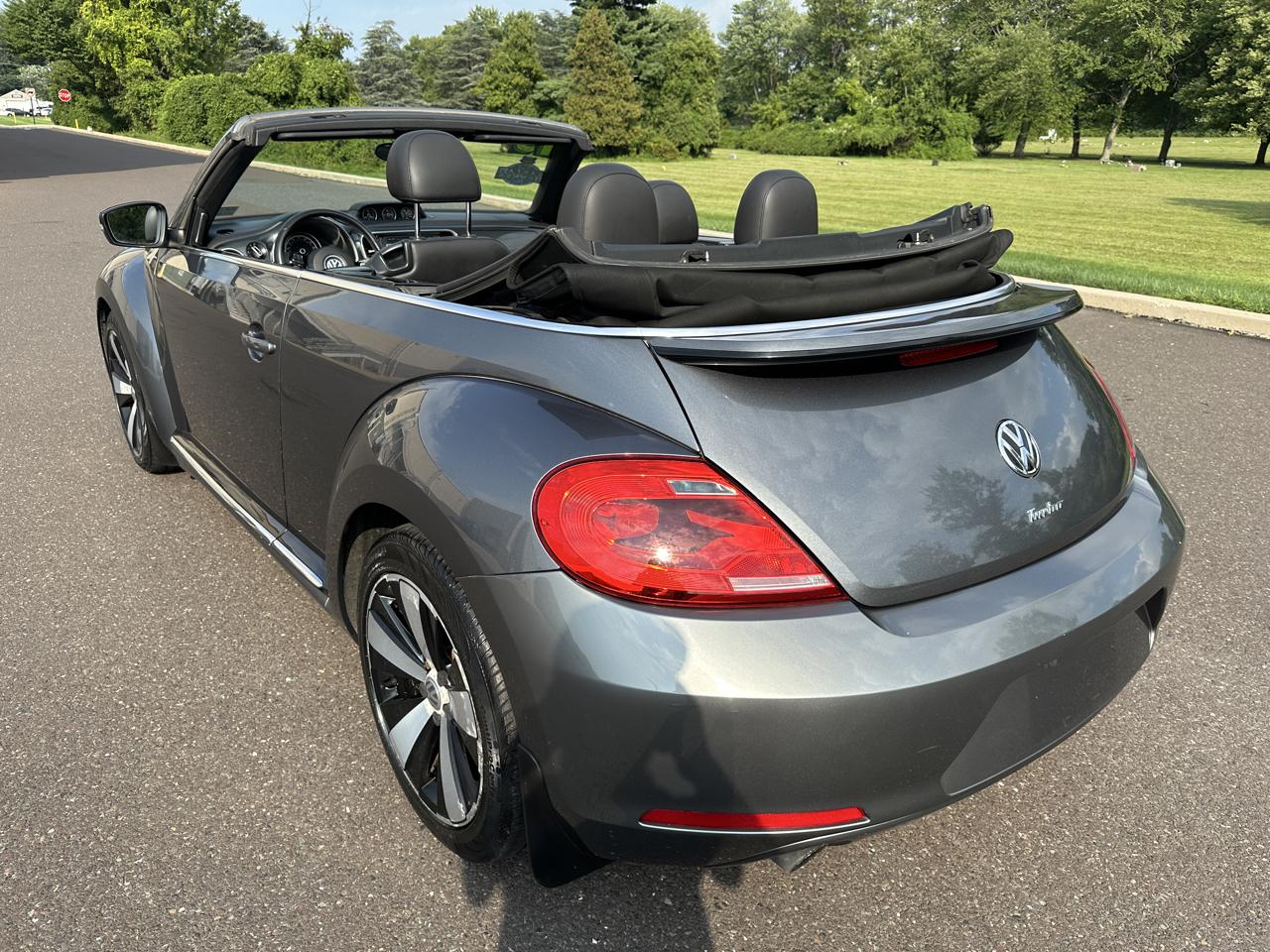 Volkswagen Beetle Convertible 2dr DSG 2.0T PZEV 2013