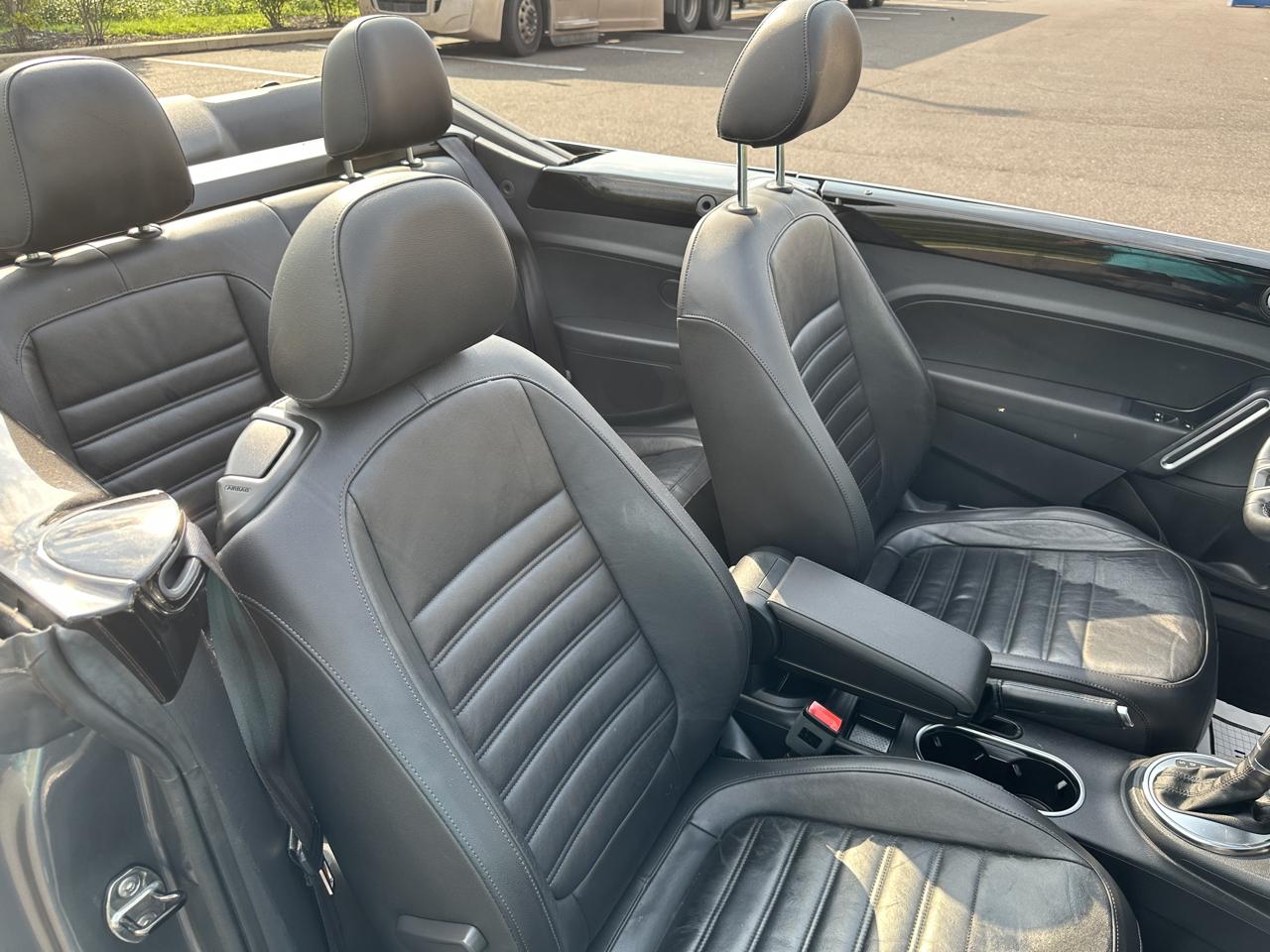 Volkswagen Beetle Convertible 2dr DSG 2.0T PZEV 2013