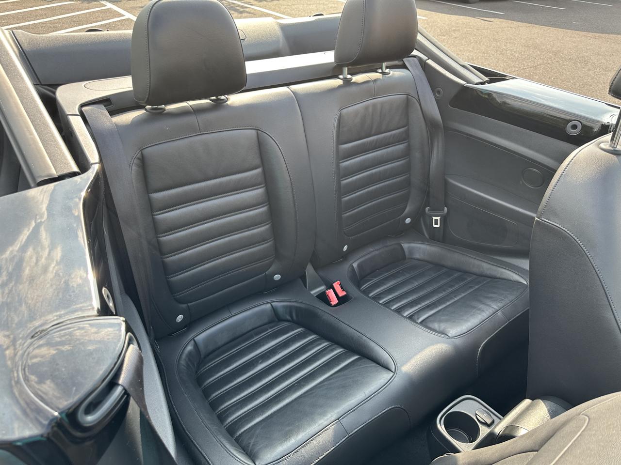Volkswagen Beetle Convertible 2dr DSG 2.0T PZEV 2013