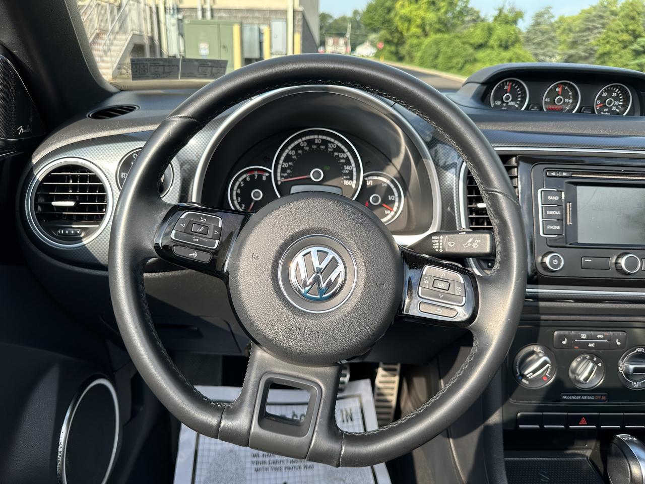 Volkswagen Beetle Convertible 2dr DSG 2.0T PZEV 2013