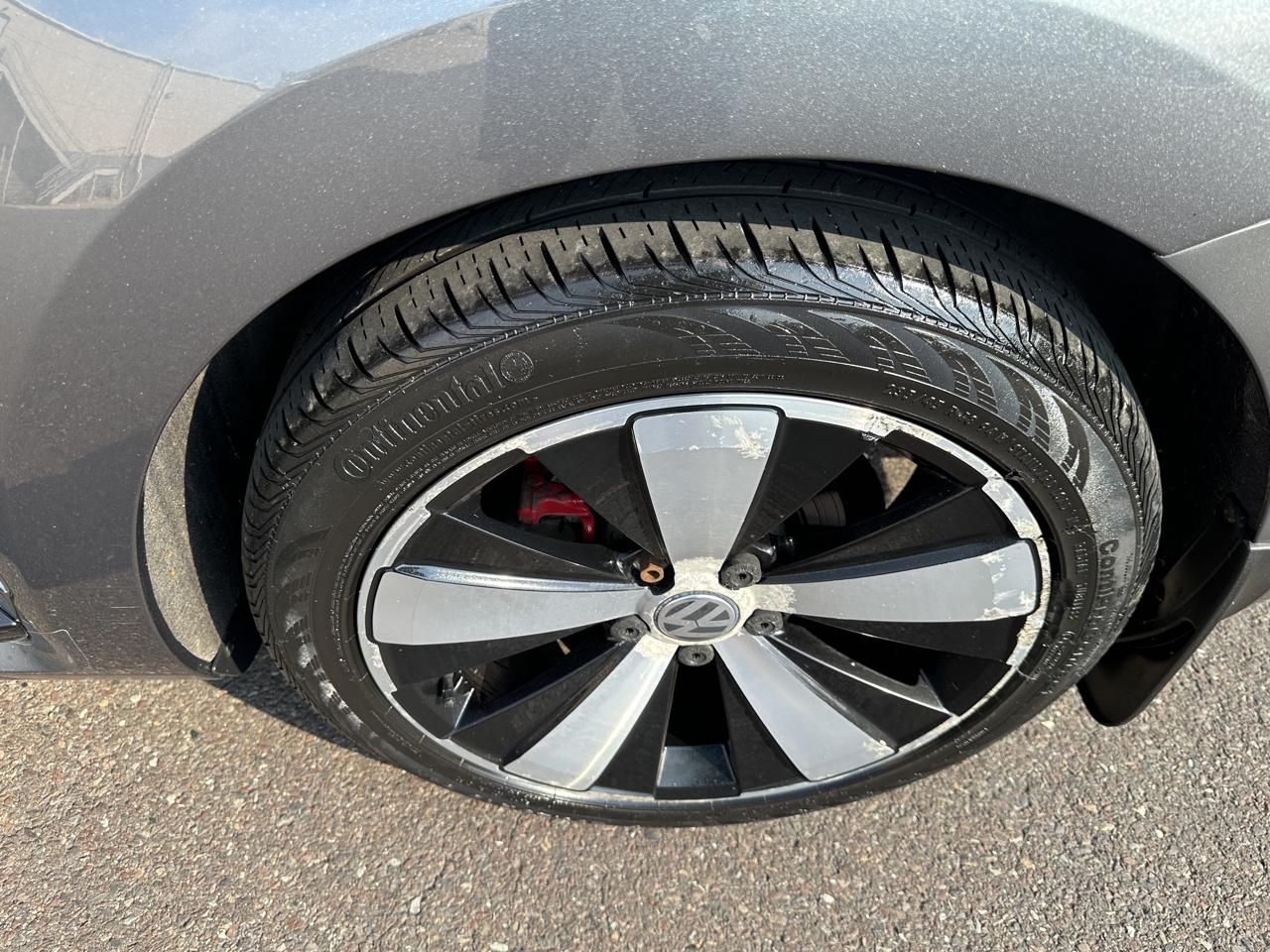 Volkswagen Beetle Convertible 2dr DSG 2.0T PZEV 2013