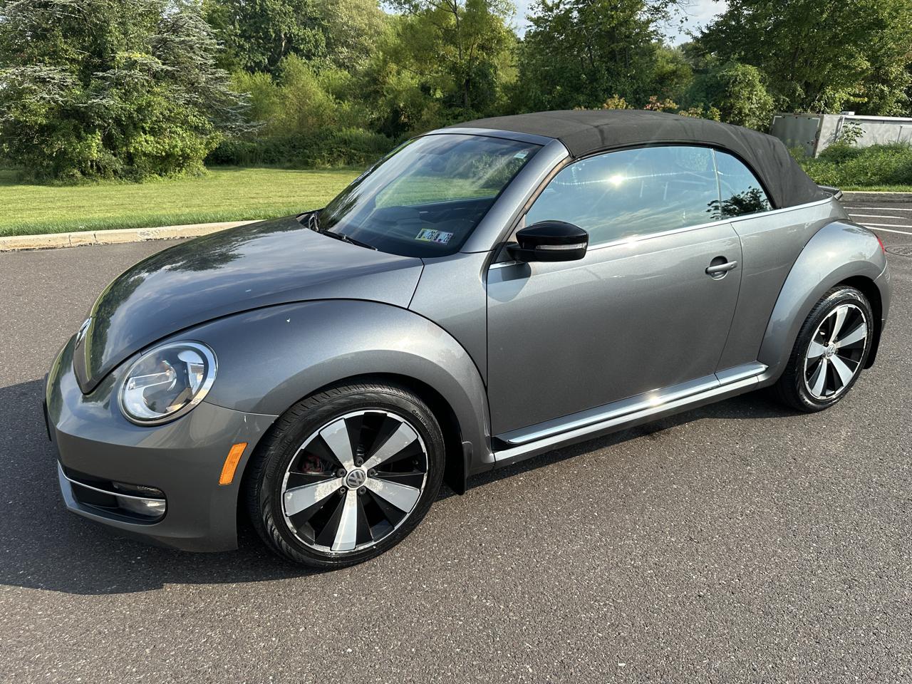 Volkswagen Beetle Convertible 2dr DSG 2.0T PZEV 2013