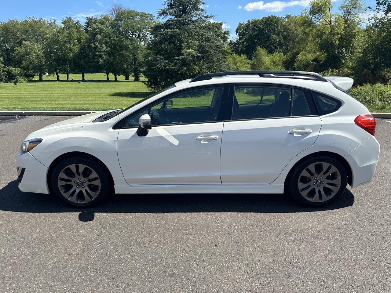 Subaru Impreza Wagon 5dr CVT 2.0i Sport Premium 2015