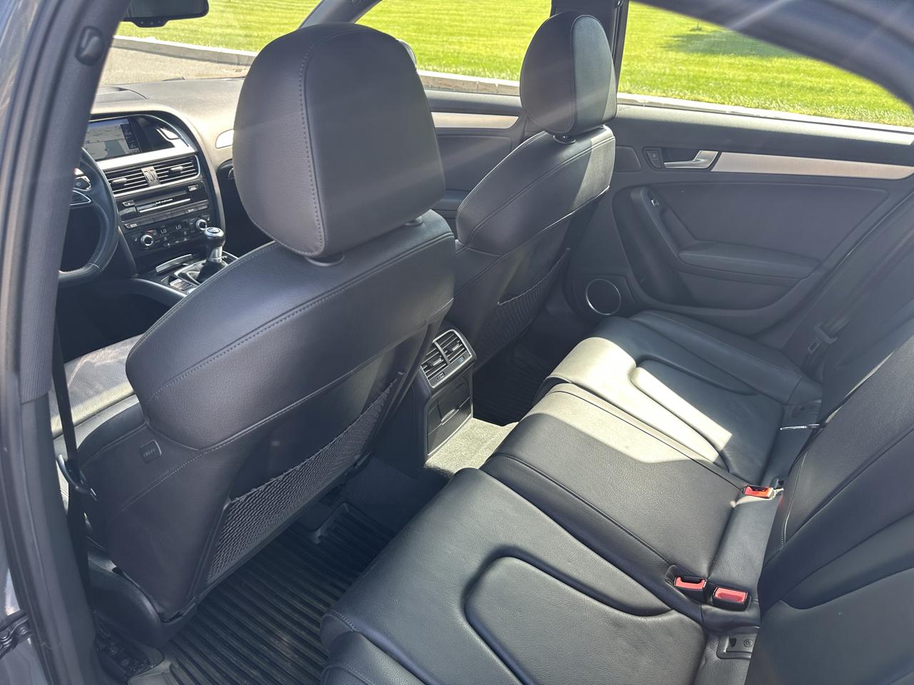 Audi A4 4dr Sdn Man quattro 2.0T Premium Plus 2015