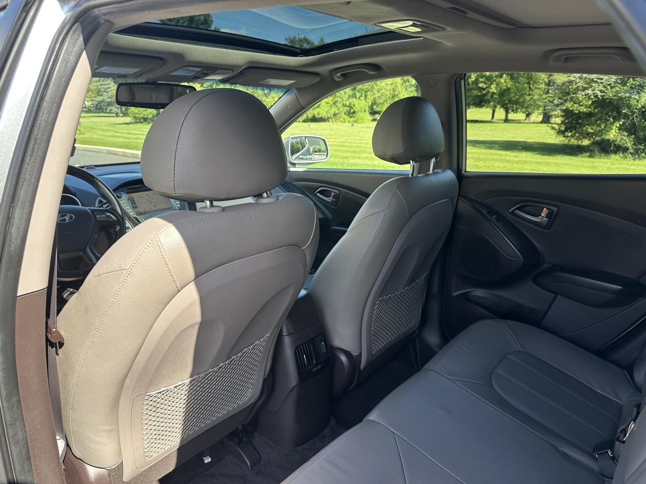 Hyundai Tucson AWD 4dr Limited PZEV 2015
