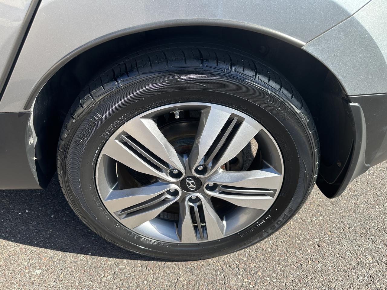 Hyundai Tucson AWD 4dr Limited PZEV 2015