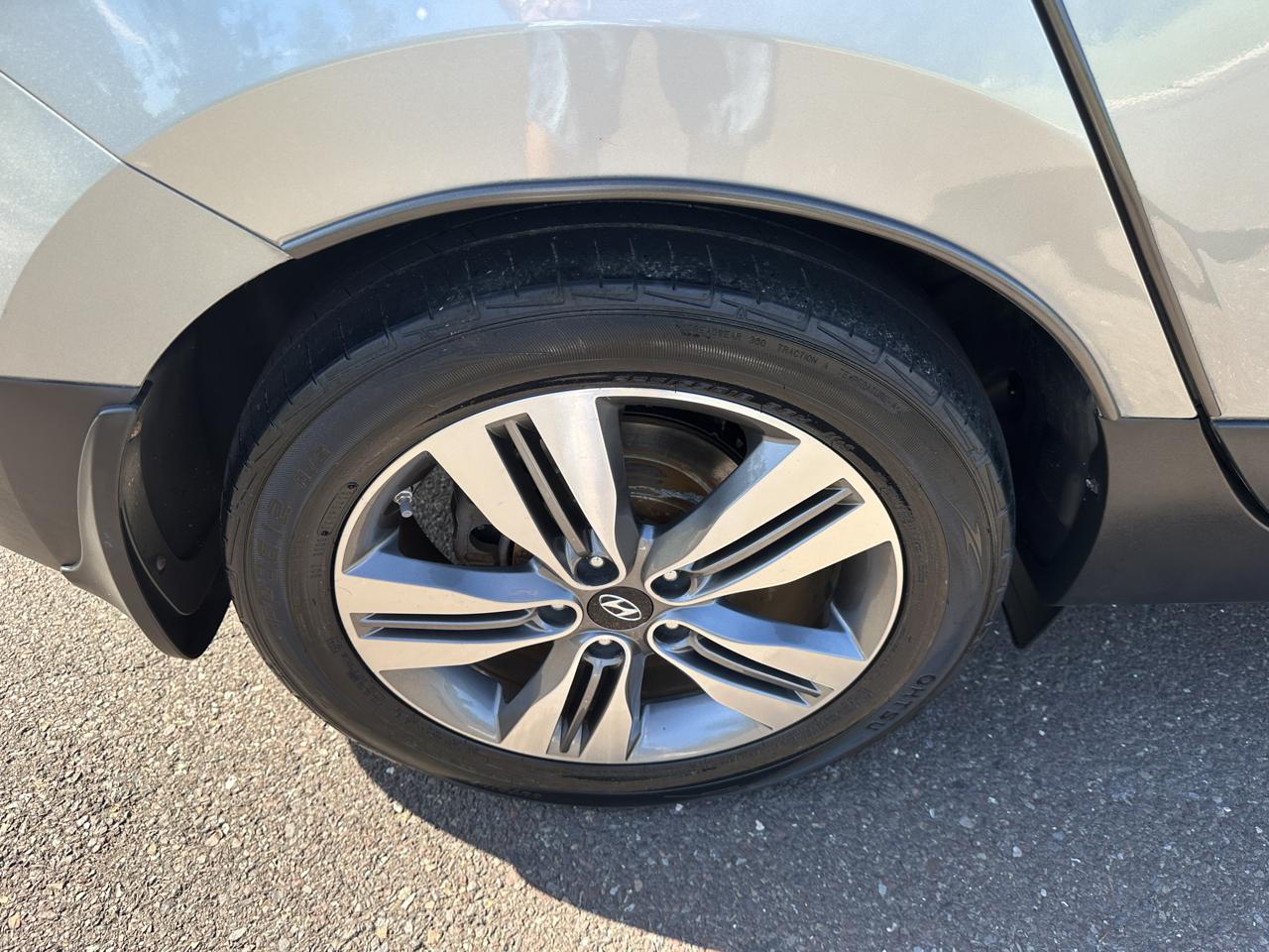 Hyundai Tucson AWD 4dr Limited PZEV 2015