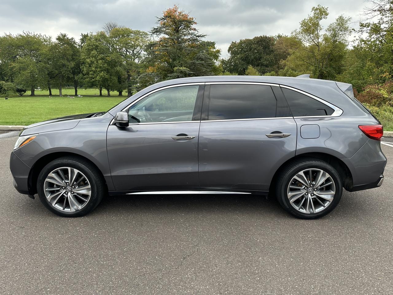Acura MDX SH-AWD w/Technology Pkg 2017