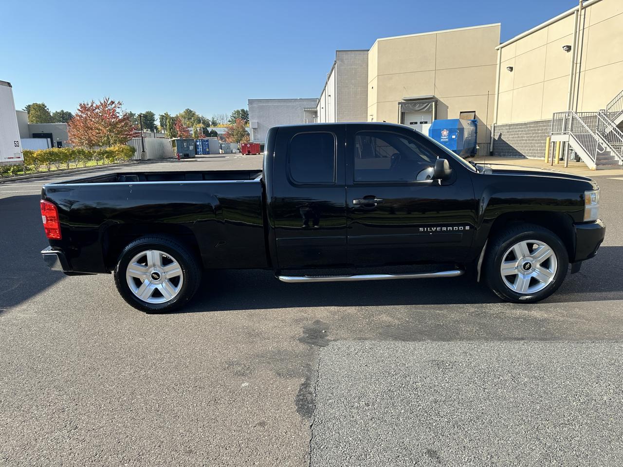 Chevrolet Silverado 1500 2WD Ext Cab 143.5" LT w/1LT 2008