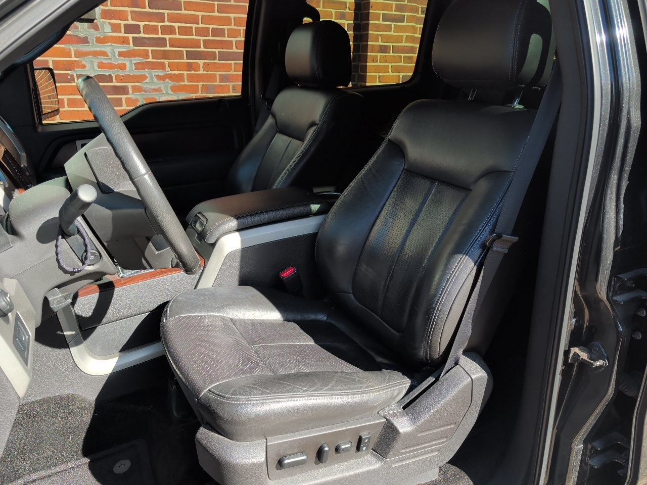 Ford F-150 XL SuperCrew 5.5-ft. Bed 4WD 2012