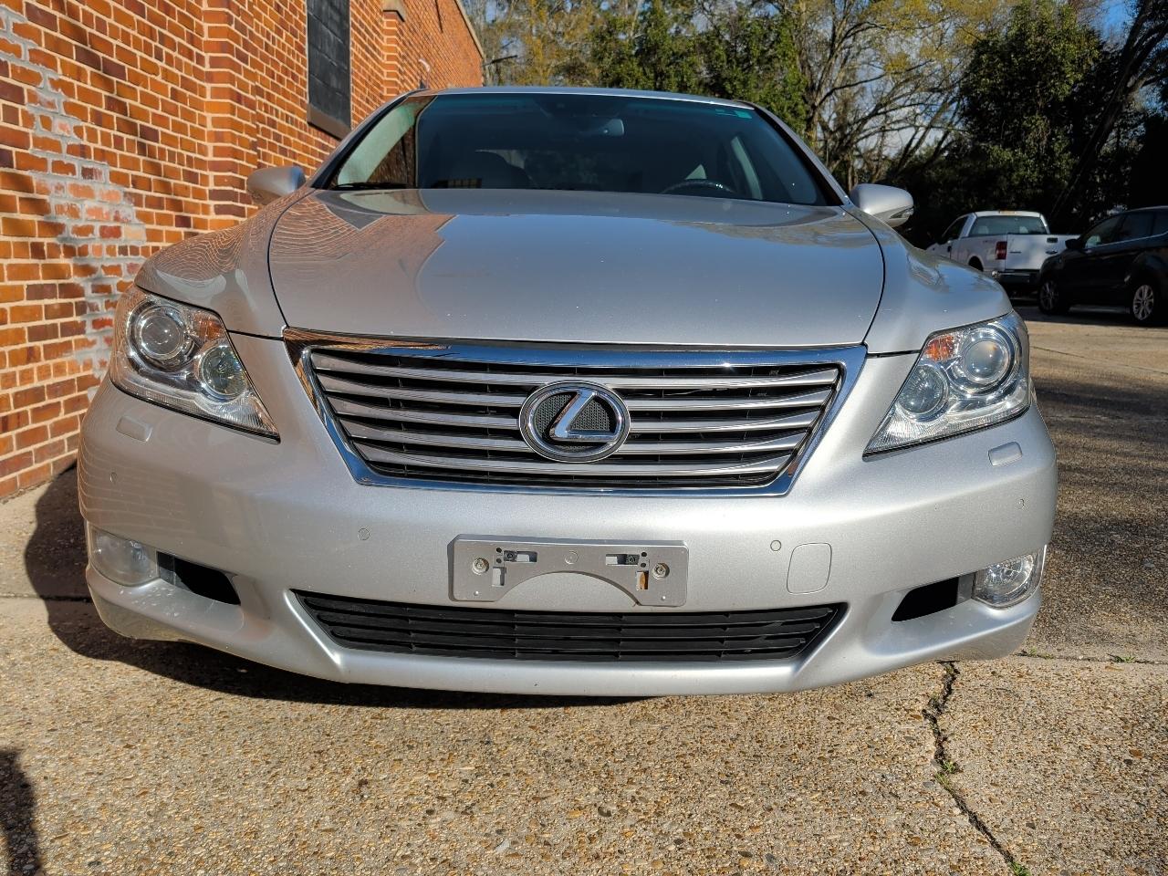 Lexus LS 460 4dr Sdn RWD 2011