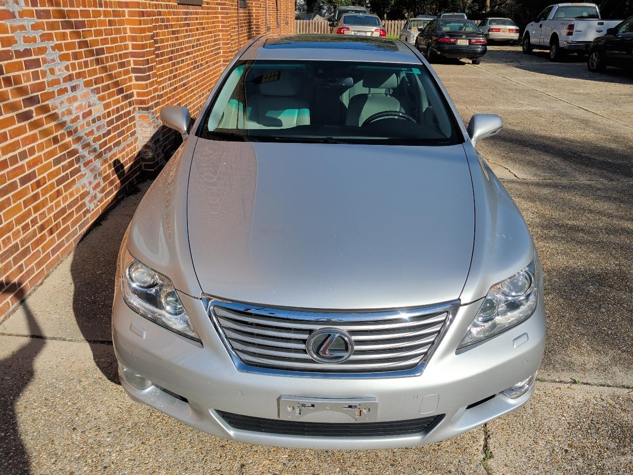Lexus LS 460 4dr Sdn RWD 2011