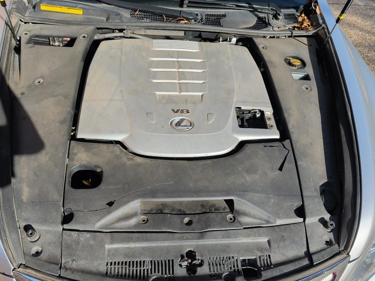 Lexus LS 460 4dr Sdn RWD 2011