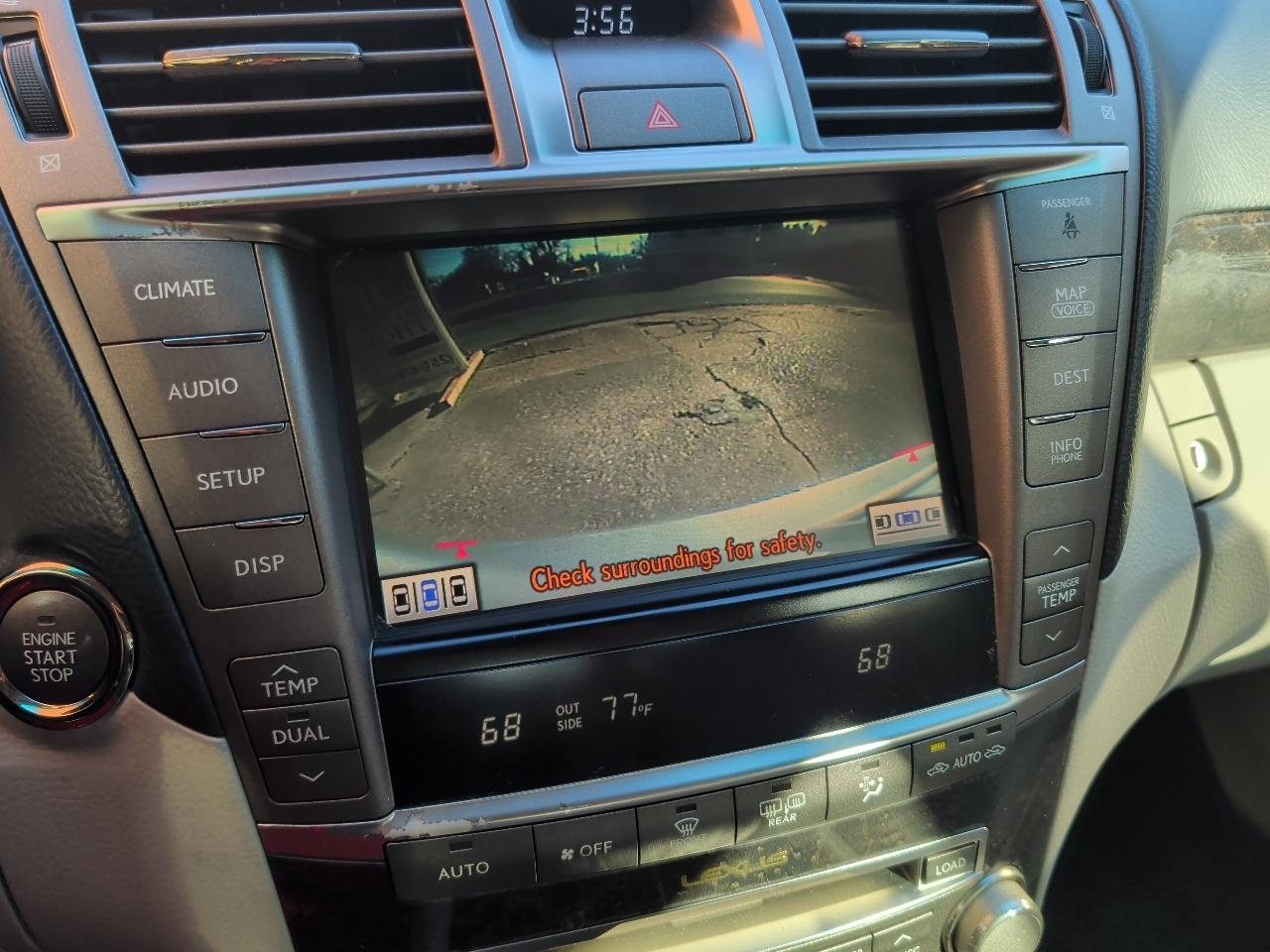 Lexus LS 460 4dr Sdn RWD 2011