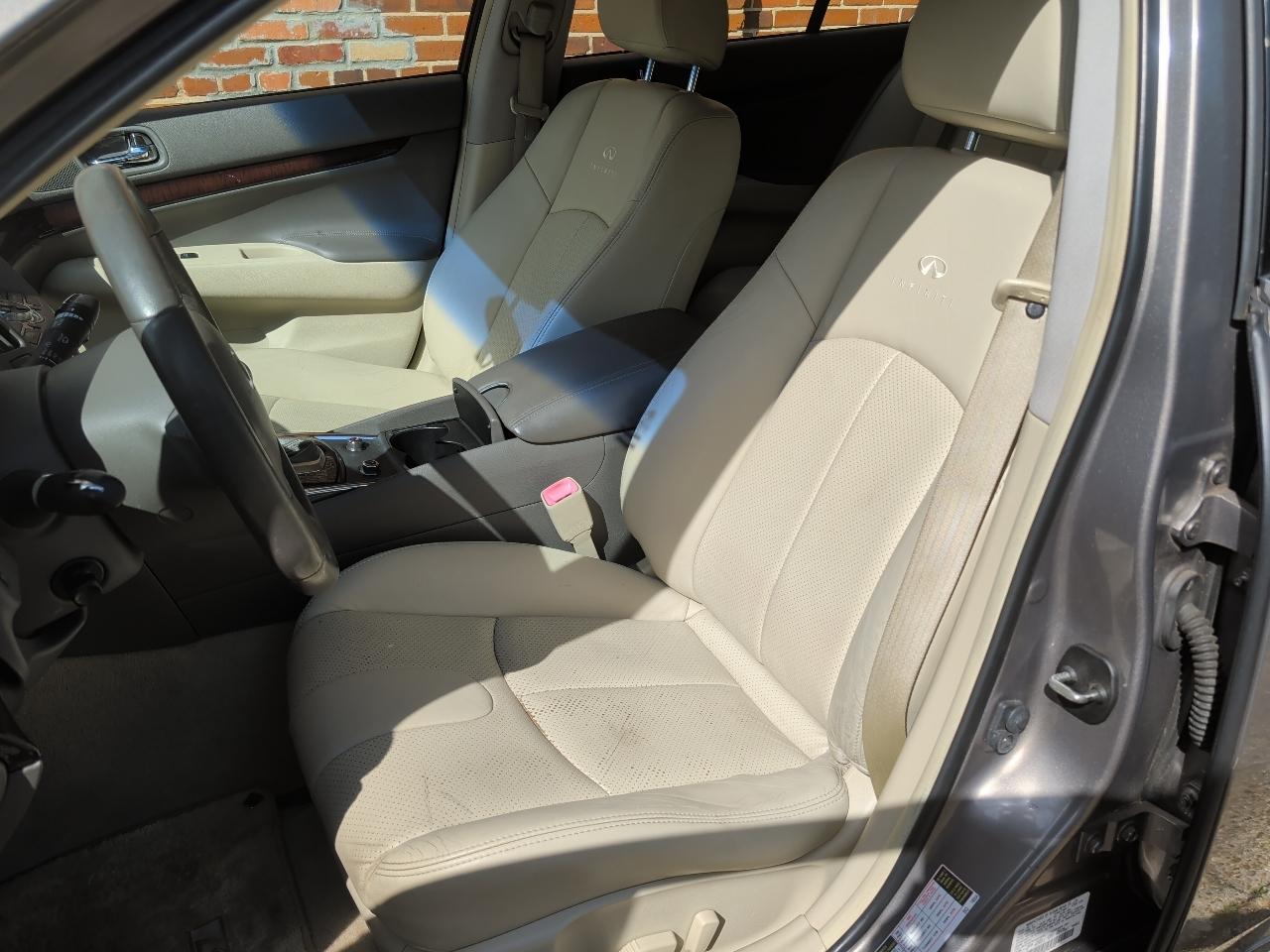 Infiniti G37 Sedan 4dr Journey RWD 2012