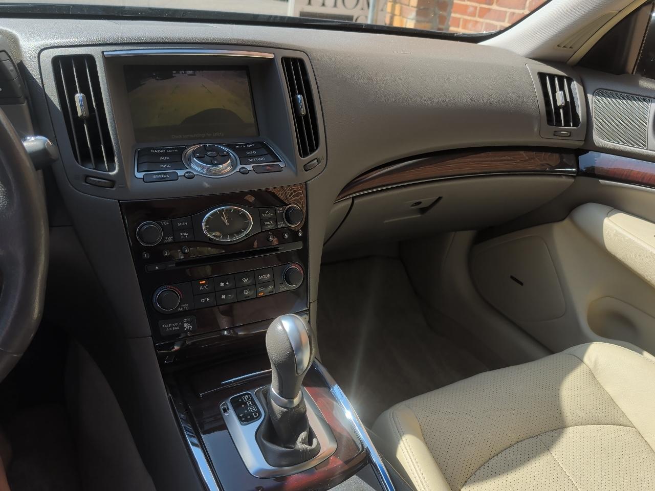 Infiniti G37 Sedan 4dr Journey RWD 2012