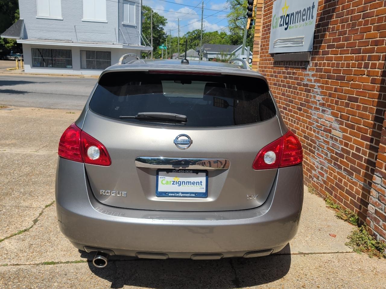 Nissan Rogue FWD 4dr SV 2011