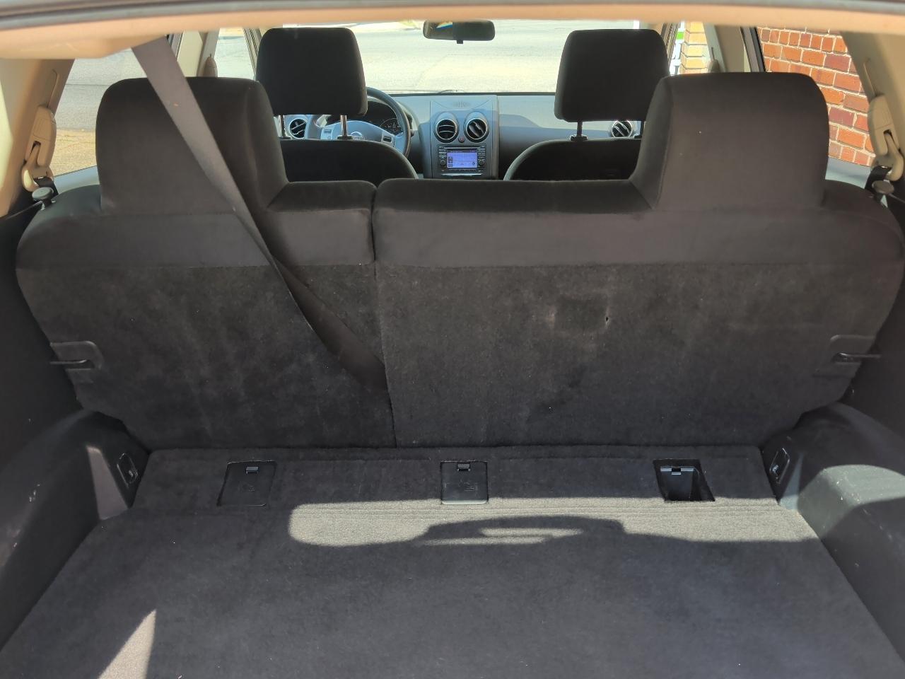 Nissan Rogue FWD 4dr SV 2011