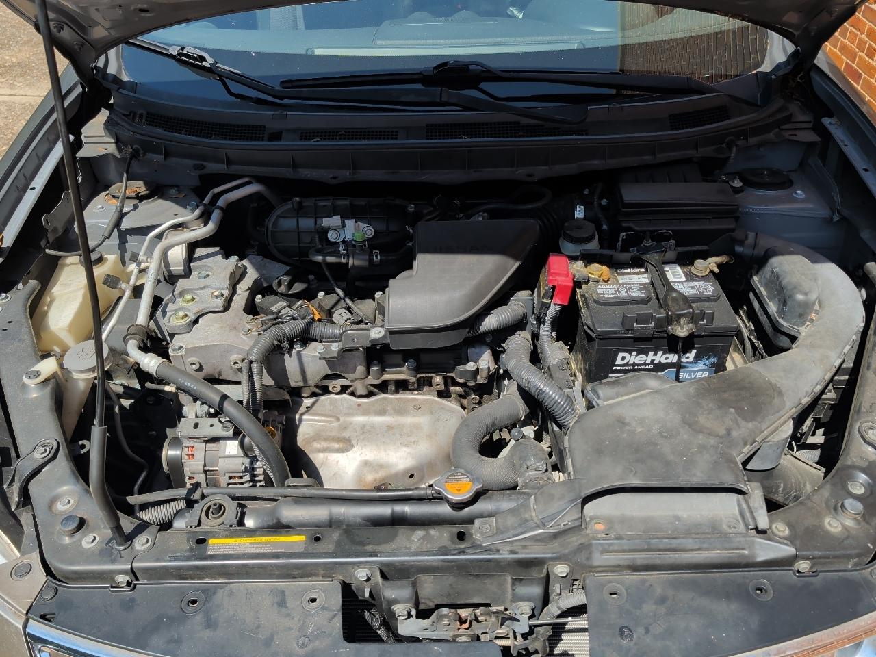 Nissan Rogue FWD 4dr SV 2011