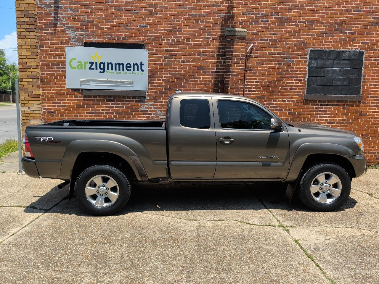 Toyota Tacoma 4WD Access Cab V6 MT (Natl) 2012