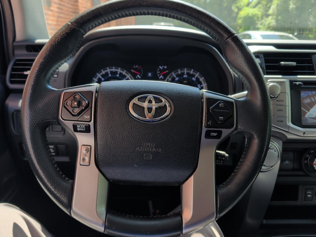 Toyota 4Runner RWD 4dr V6 SR5 (Natl) 2015