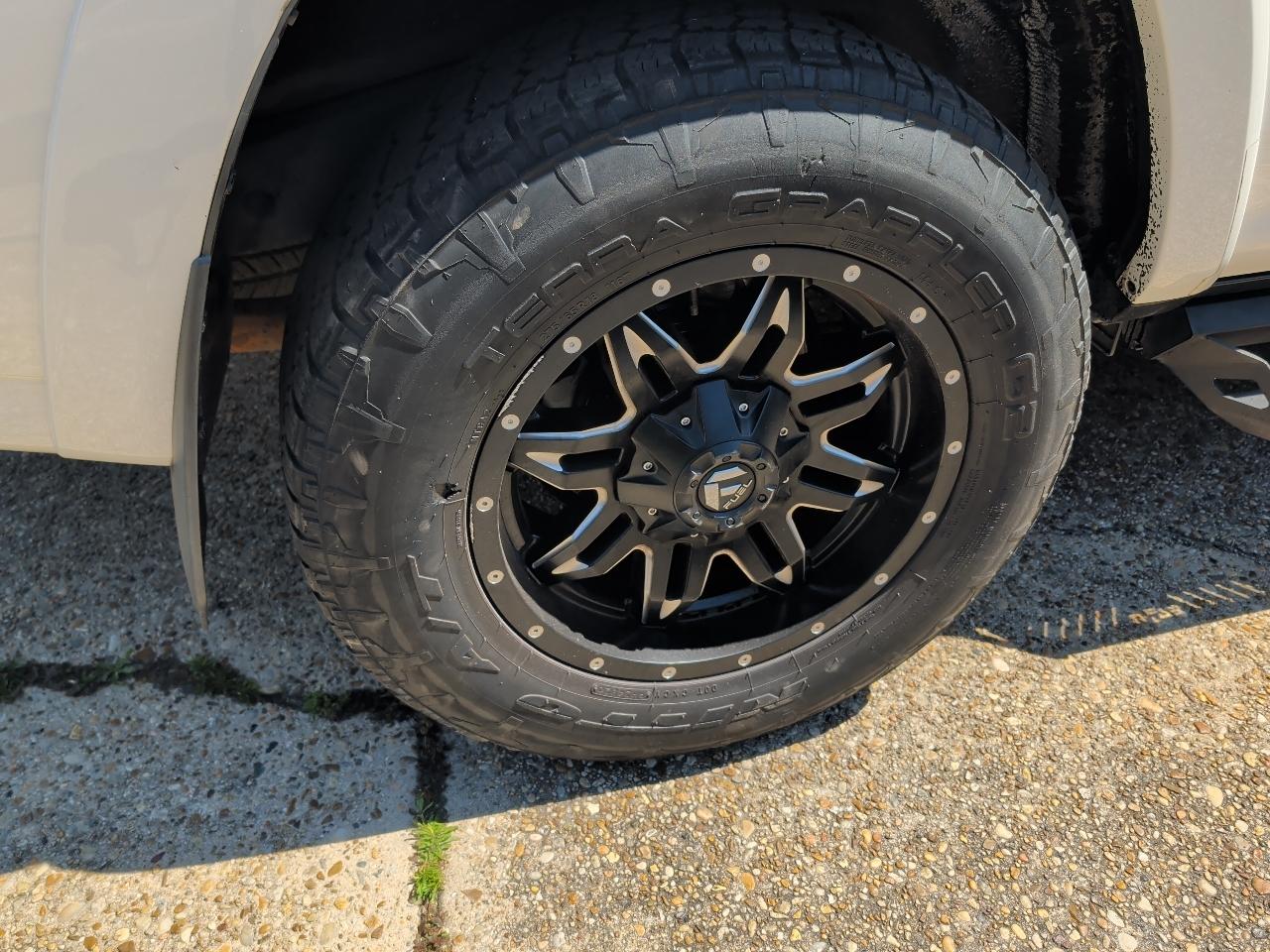 Toyota 4Runner RWD 4dr V6 SR5 (Natl) 2015