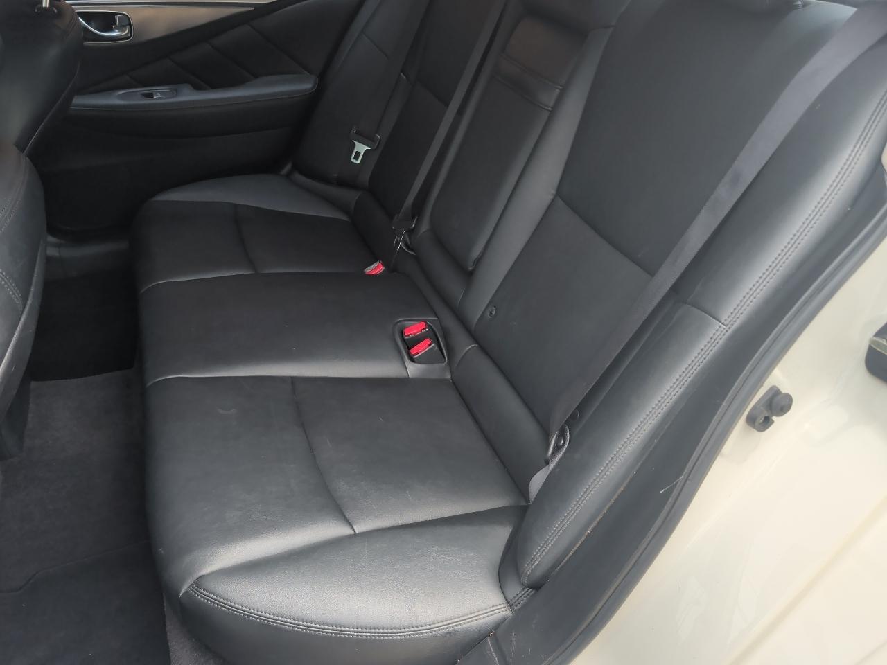 Infiniti Q50 4dr Sdn RWD 2015