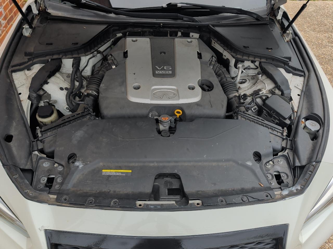 Infiniti Q50 4dr Sdn RWD 2015