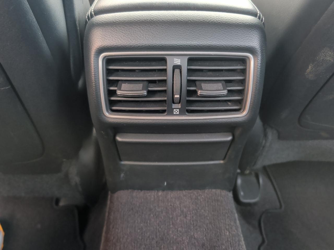 Infiniti Q50 4dr Sdn RWD 2015