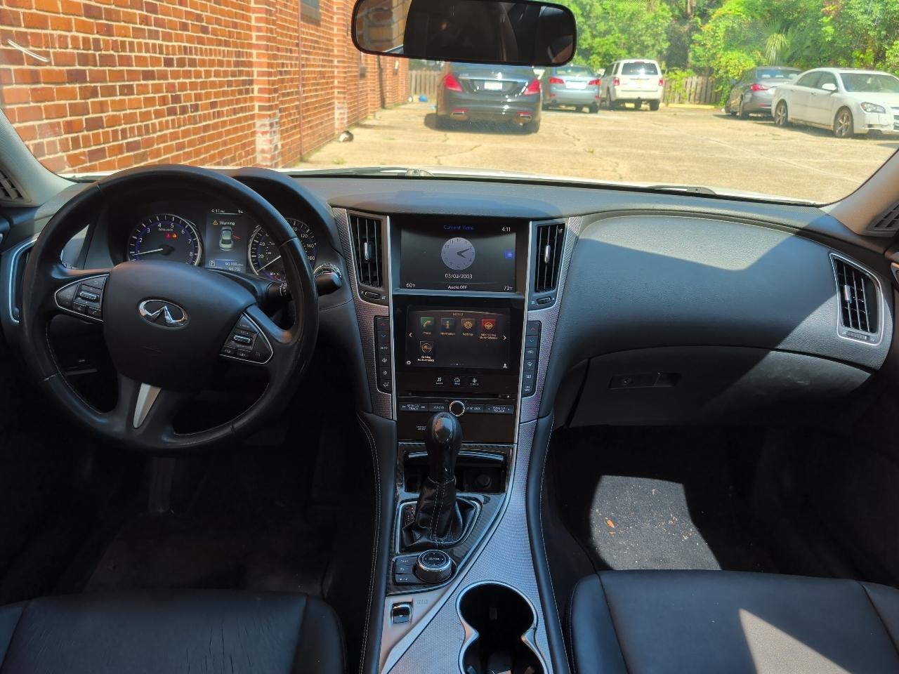 Infiniti Q50 4dr Sdn RWD 2015