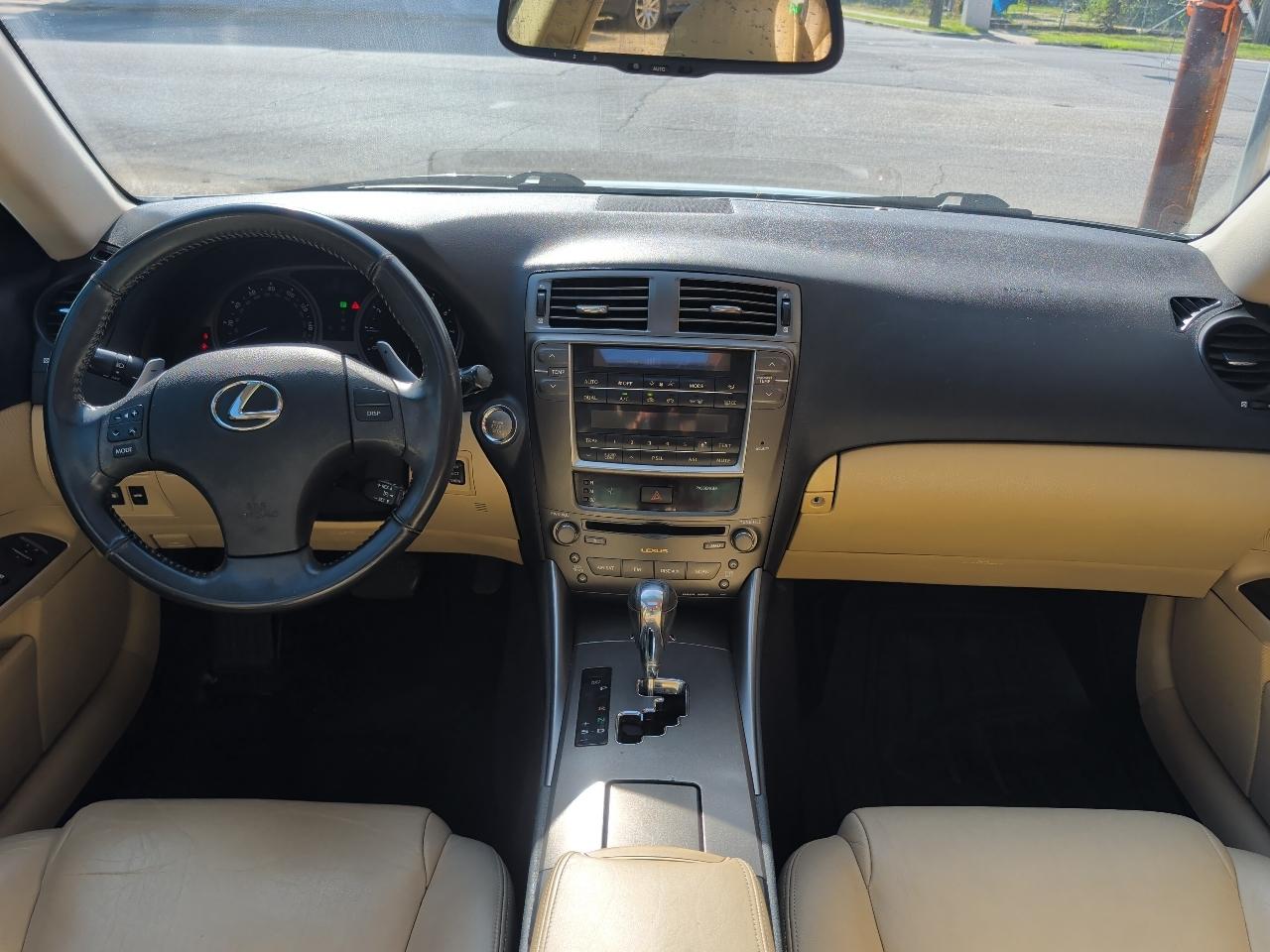 Lexus IS 250 4dr Sport Sdn Auto RWD 2008