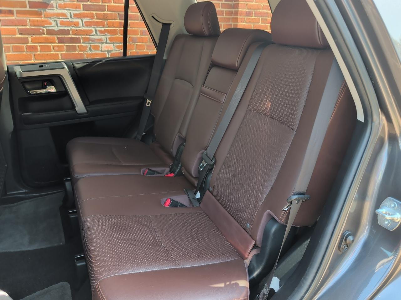 Toyota 4Runner TRD Off Road Premium 4WD (Natl) 2017