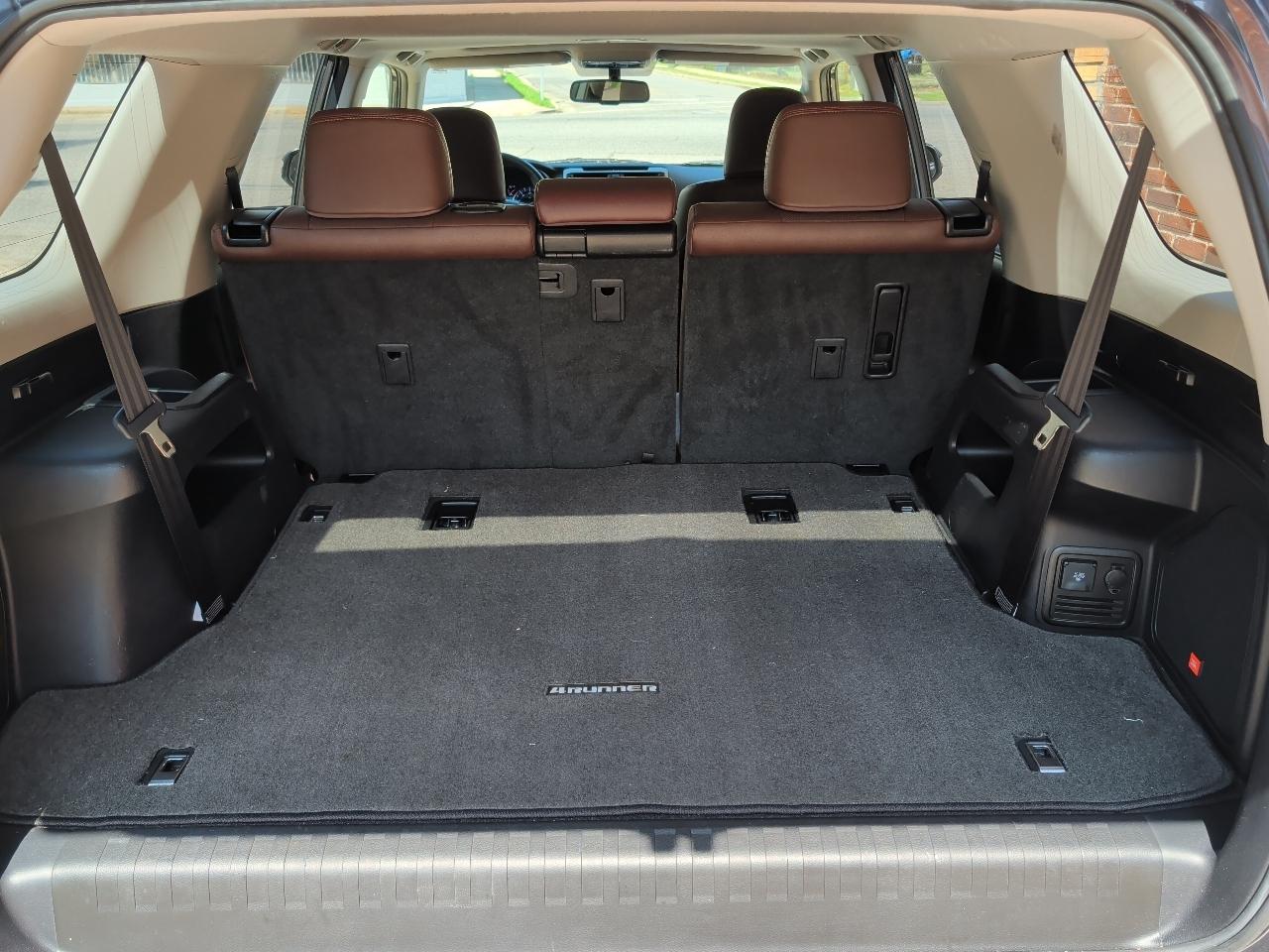 Toyota 4Runner TRD Off Road Premium 4WD (Natl) 2017