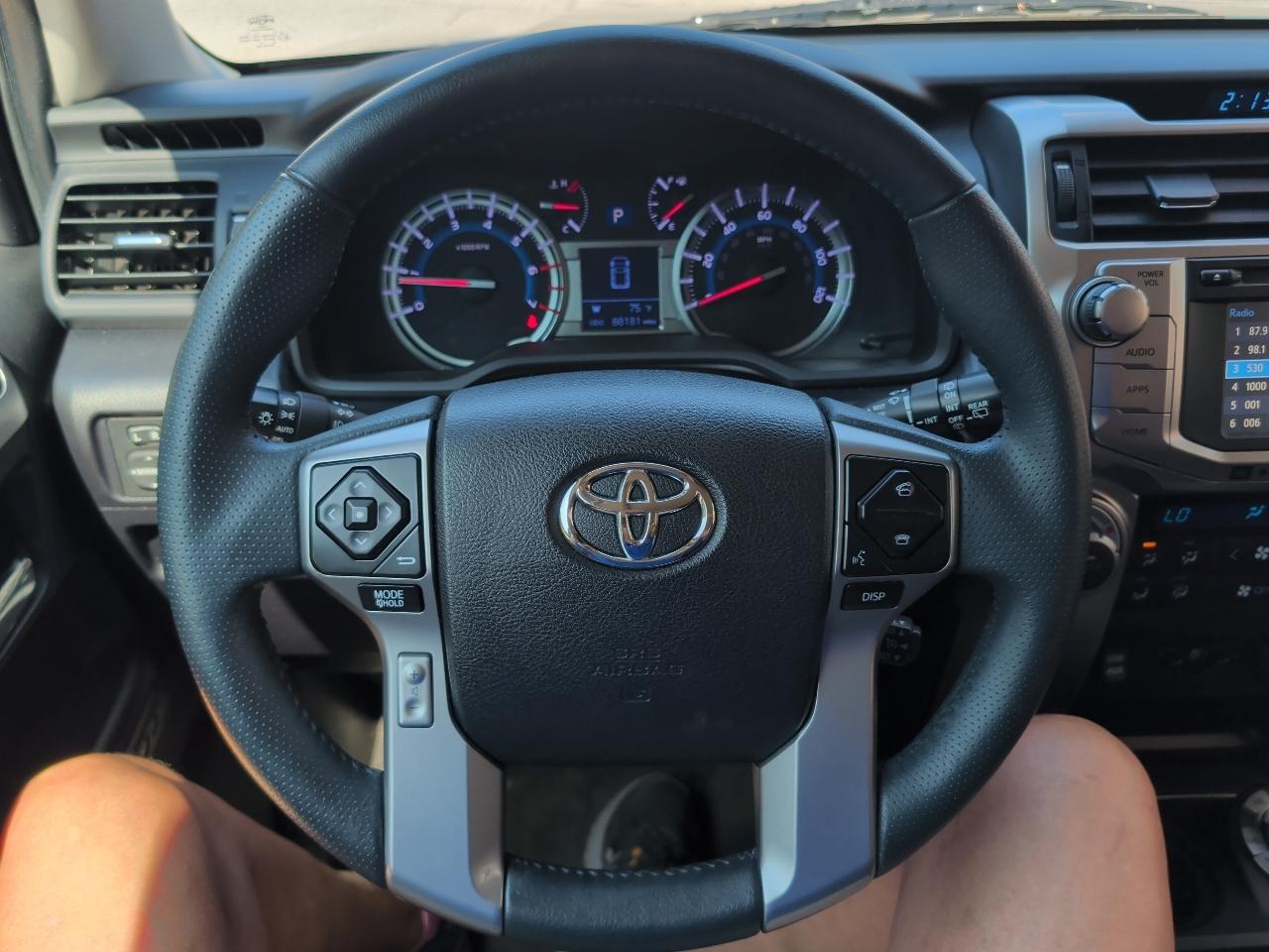 Toyota 4Runner TRD Off Road Premium 4WD (Natl) 2017