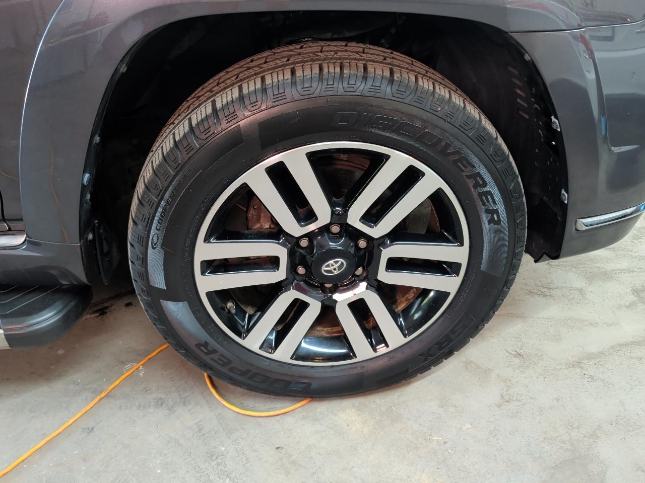 Toyota 4Runner TRD Off Road Premium 4WD (Natl) 2017