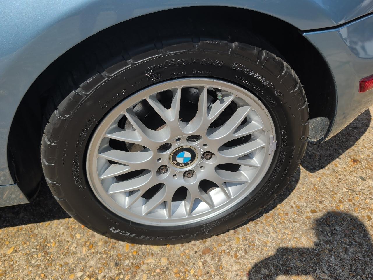BMW Z3 Z3 2dr Roadster 2.5L 2000