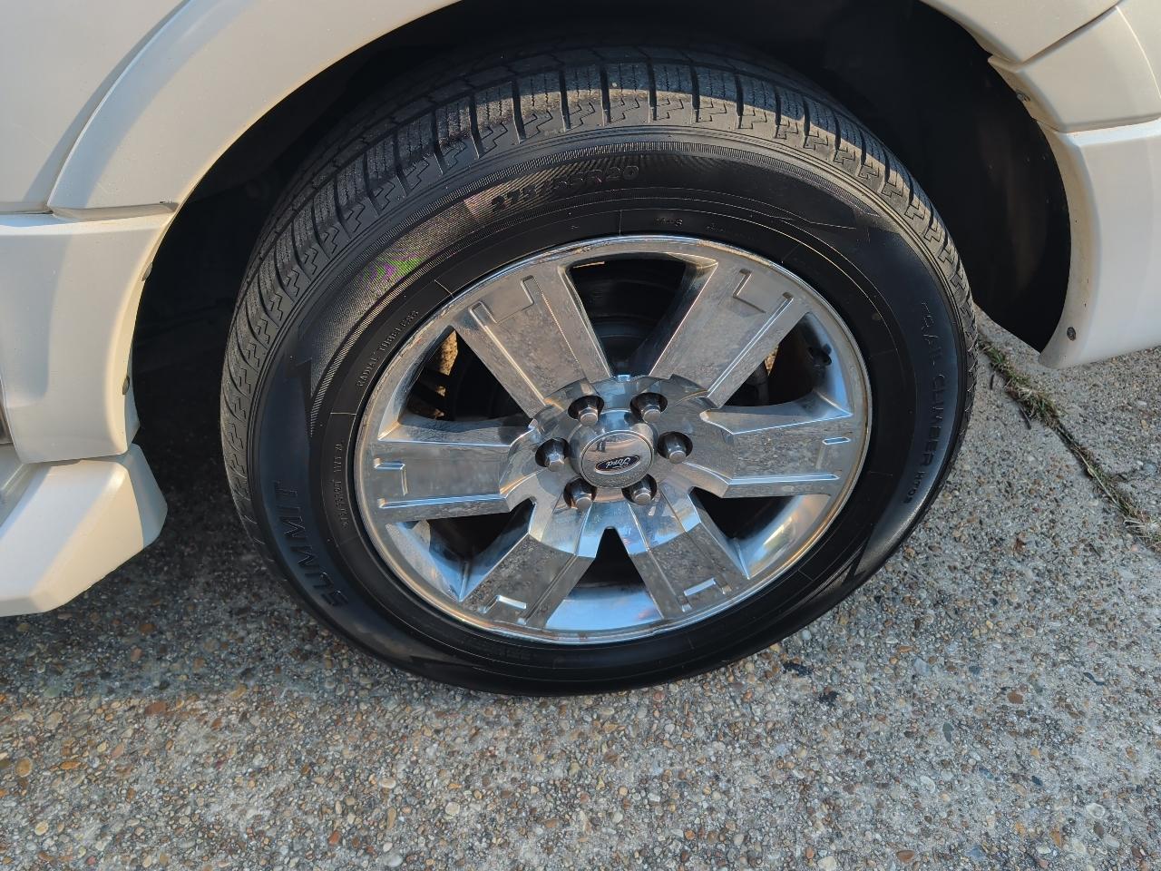 Ford Expedition EL 2WD 4dr Limited 2009