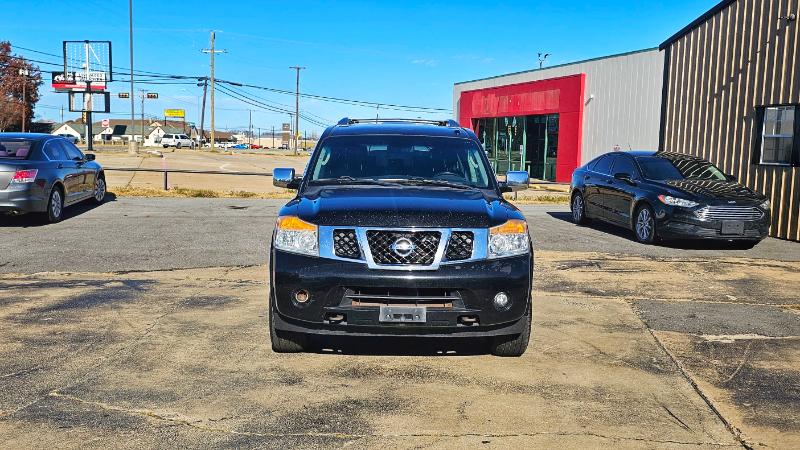 Nissan Armada  2011
