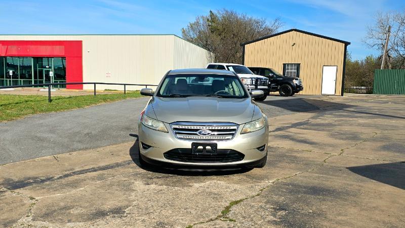 Ford Taurus SEL FWD 2011