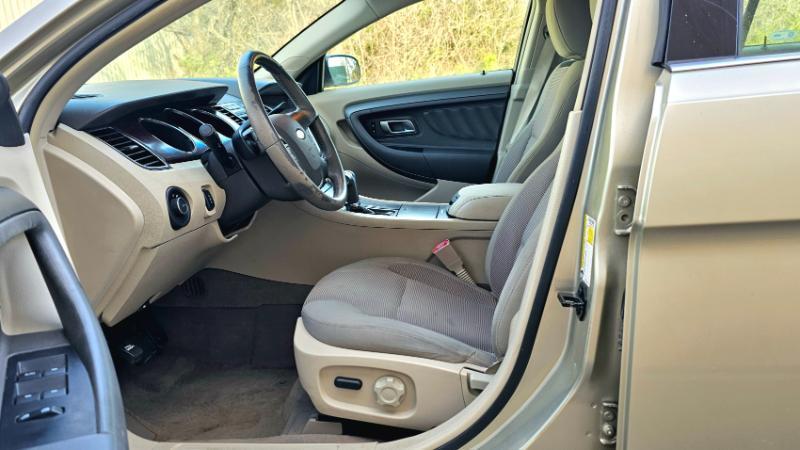Ford Taurus SEL FWD 2011