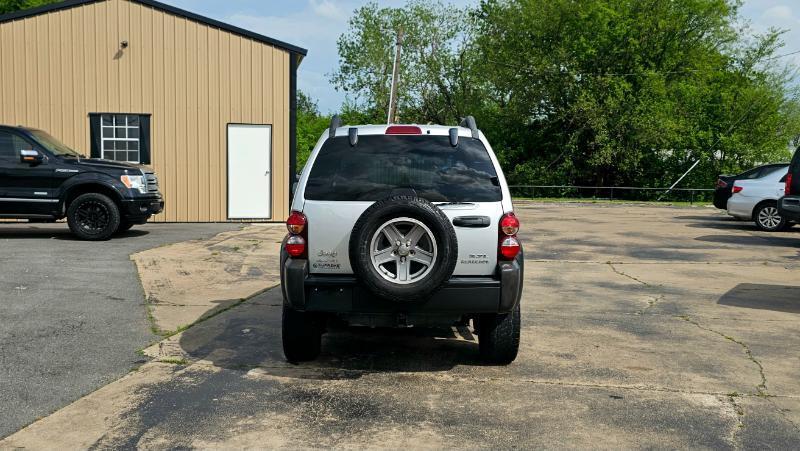 Jeep Liberty  2006