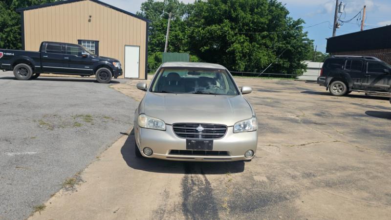 Nissan Maxima  2000