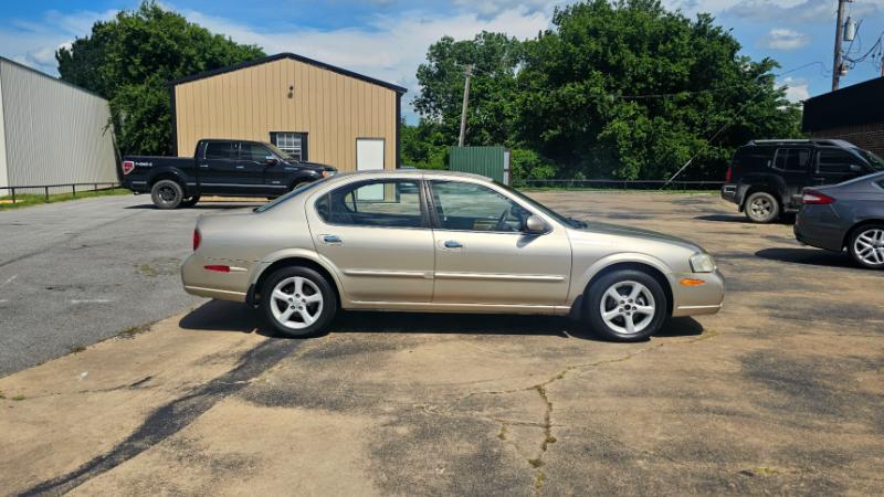 Nissan Maxima  2000