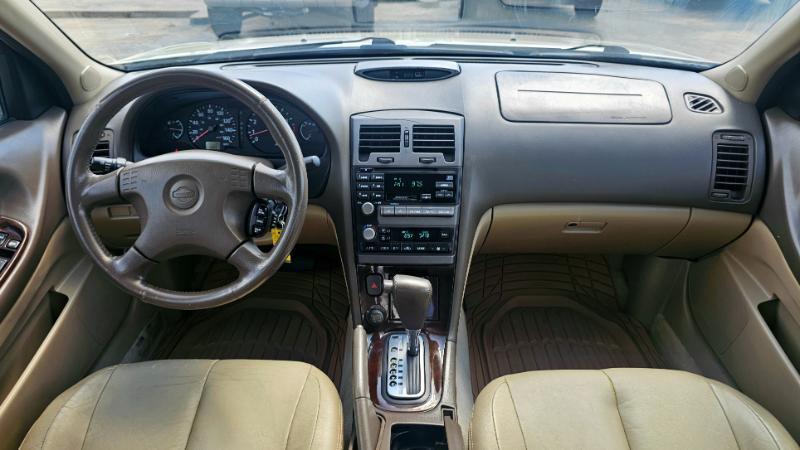 Nissan Maxima  2000
