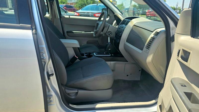 Ford Escape  2012